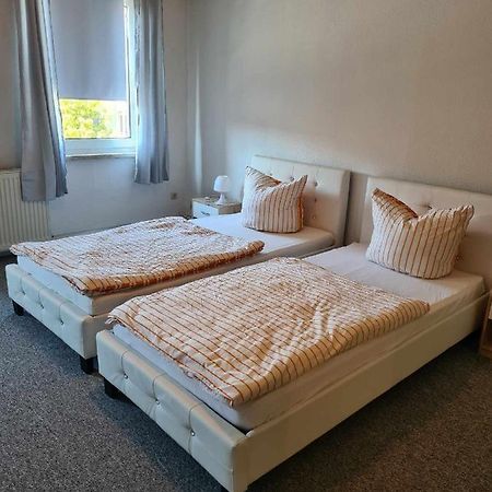 2 Raum Wohnung Im Dg Zwickau Exterior foto